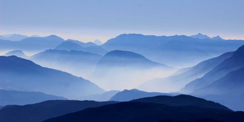 自然住宿与绿色旅游：不可退订 vs 灵活取消，特色住宿预订政策深度解析